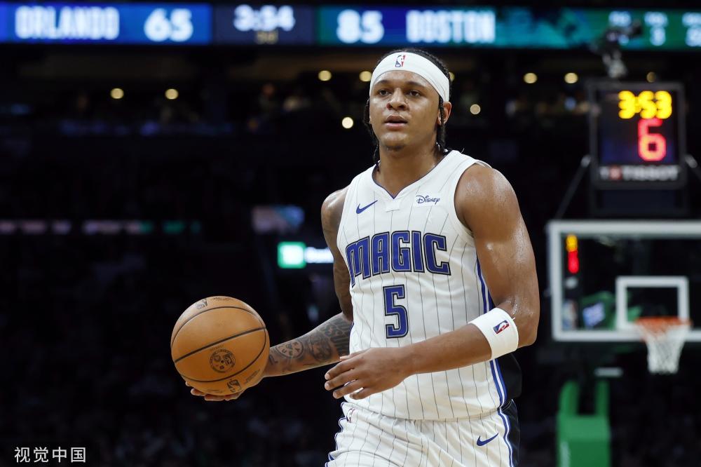 这不禁让人 这不禁让人