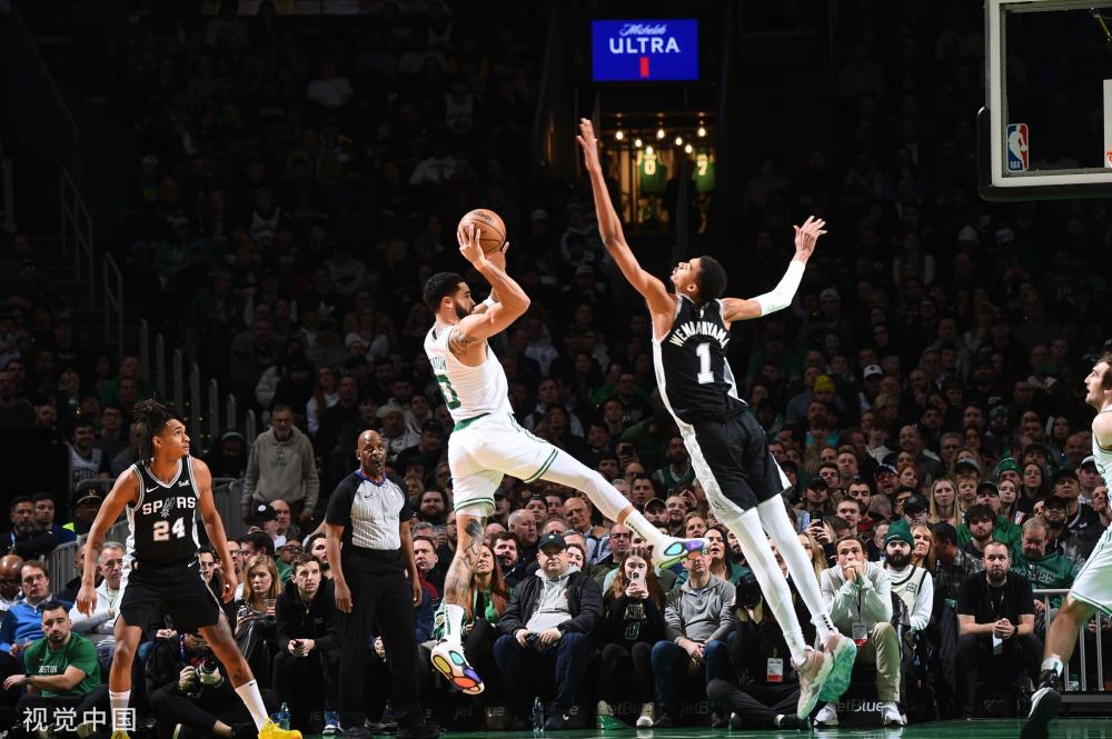 考虑年轻球 考虑年轻球